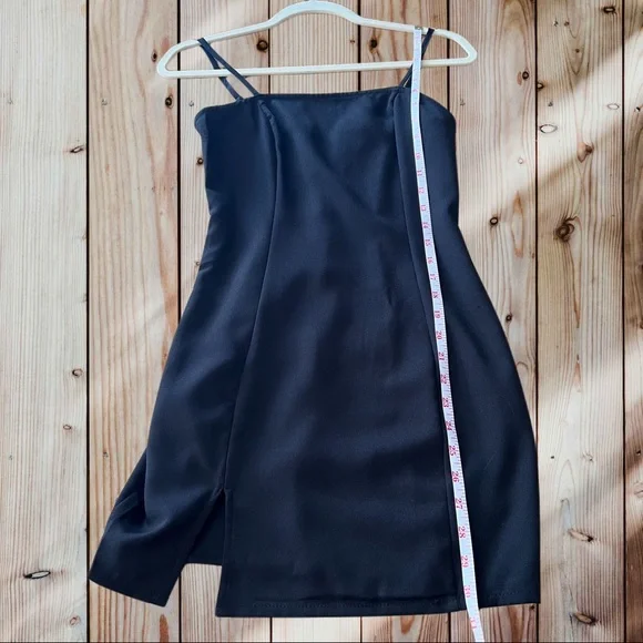 Little Black Dress. Size XS - Picture 6 of 9